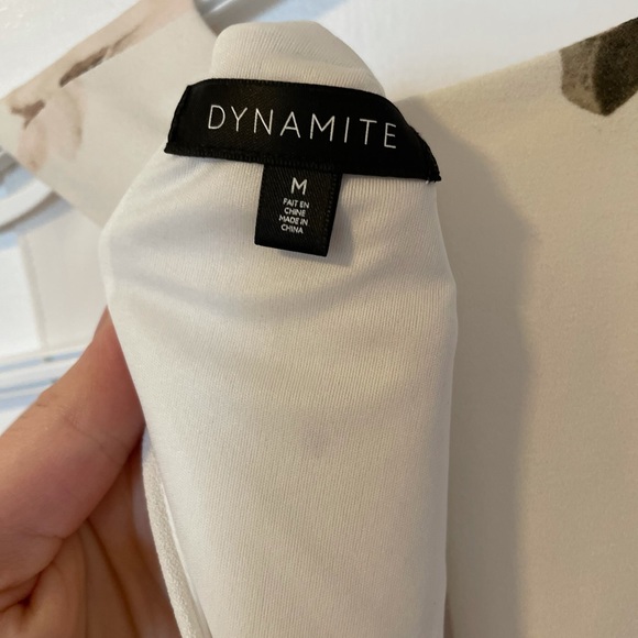 Dynamite Blouse - Picture 3 of 3